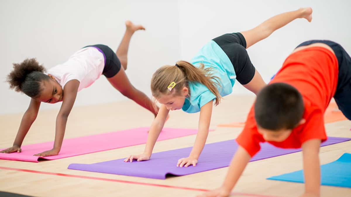 You are currently viewing Yoga for Kids/Date Night for Parents!